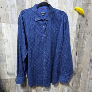 Bugatchi Blue Geometric Button Up Dress Shirt Office Business Designer